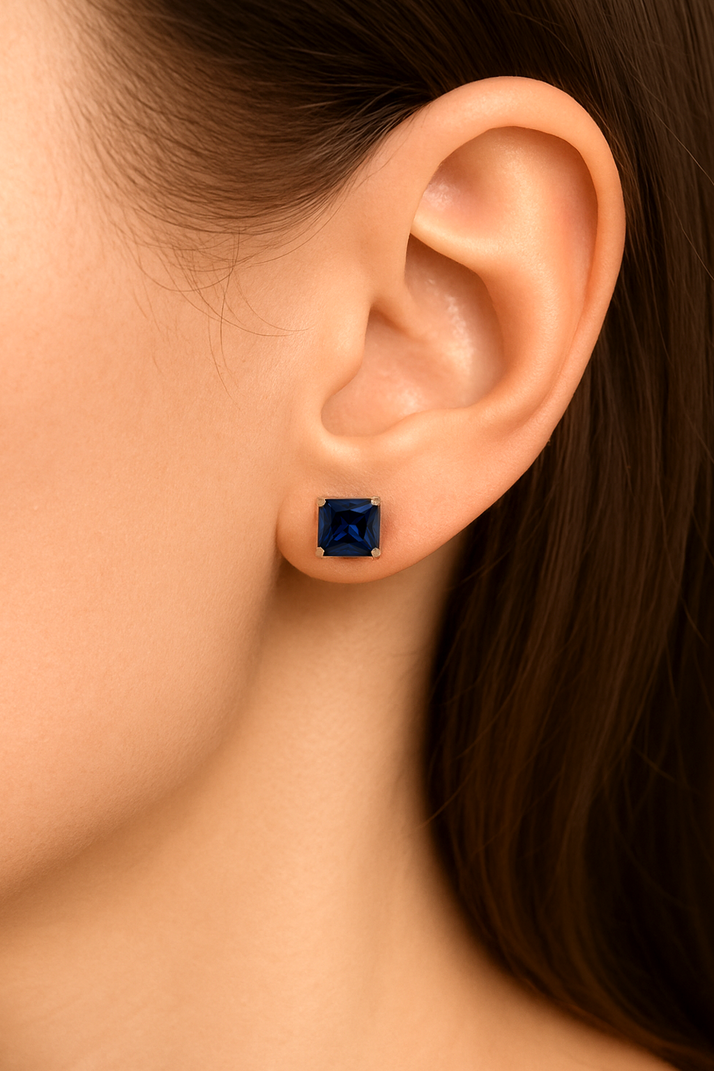 ARETES ZAFIRO